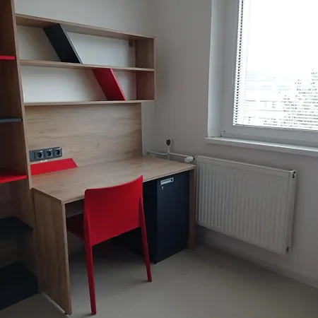 Koleje Vinarska فندق *