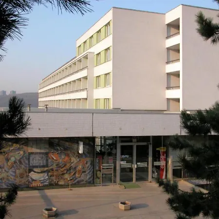 Hotel Koleje Vinarska