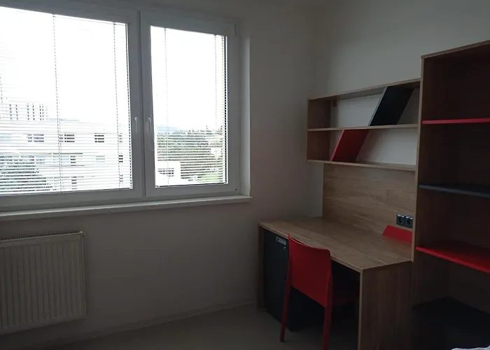 Koleje Vinarska Hotel