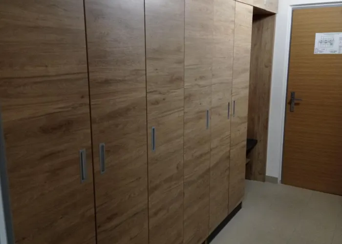 Hotel Koleje Vinarska *